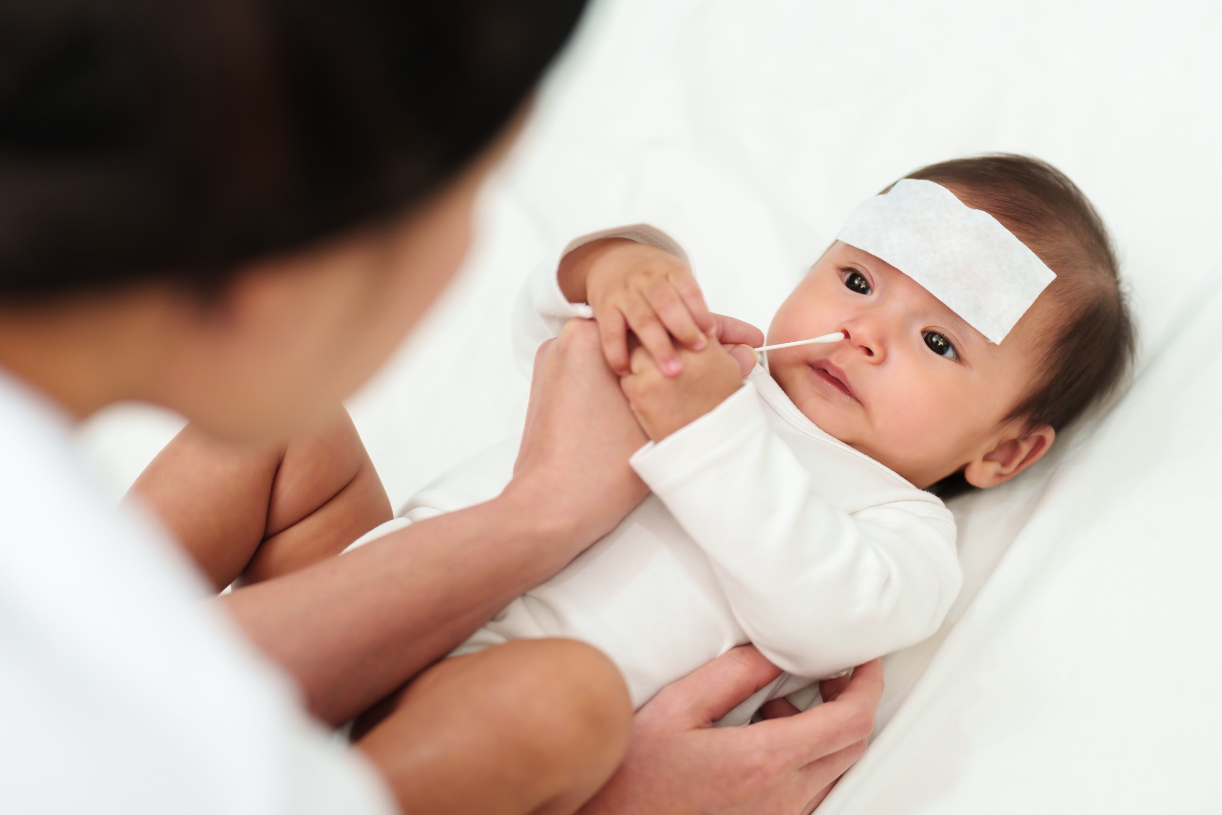 Cara Mengatasi Hidung Tersumbat pada Bayi