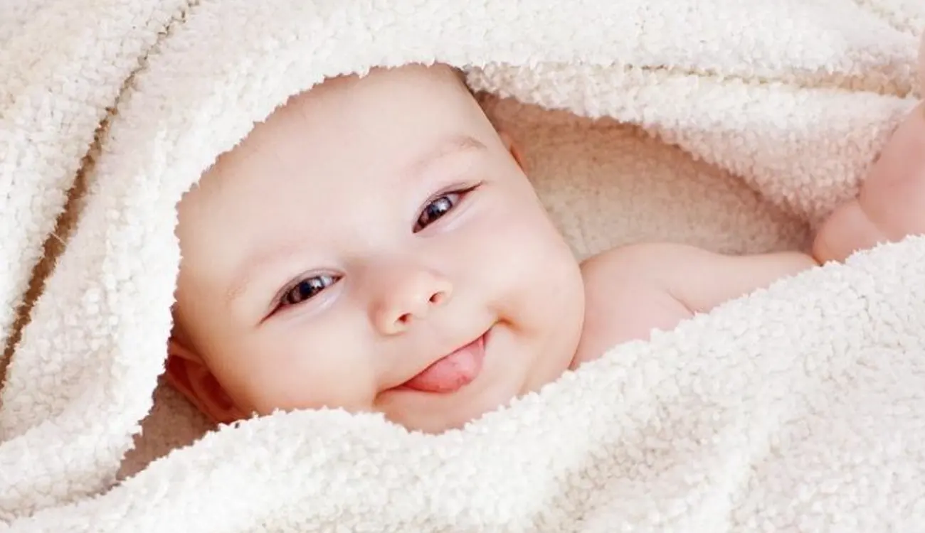 Bayi lucu habis Mandi, Minyak Telon Bayi Yang Aman