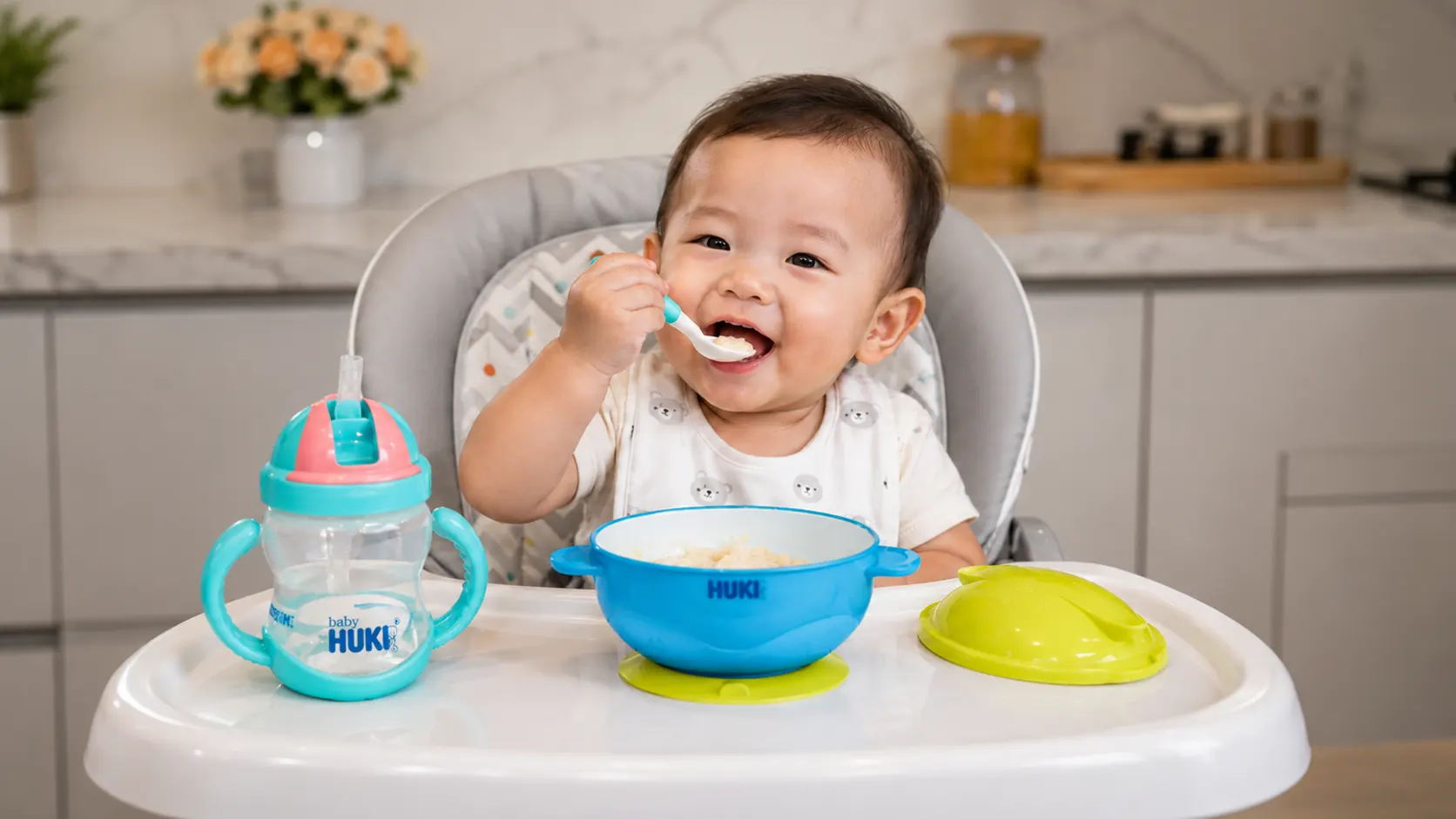 memilih dan membersihkan perlengkapan makan bayi
